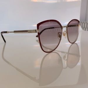Gucci 57mm cat eye gradient sunglasses in burgundy